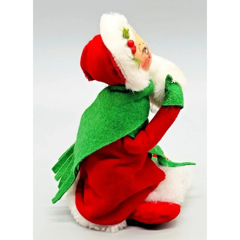 Annalee Mrs Claus Green Mittens Scarf Muff 7  inch Vintage Christmas‎ Santa Snow